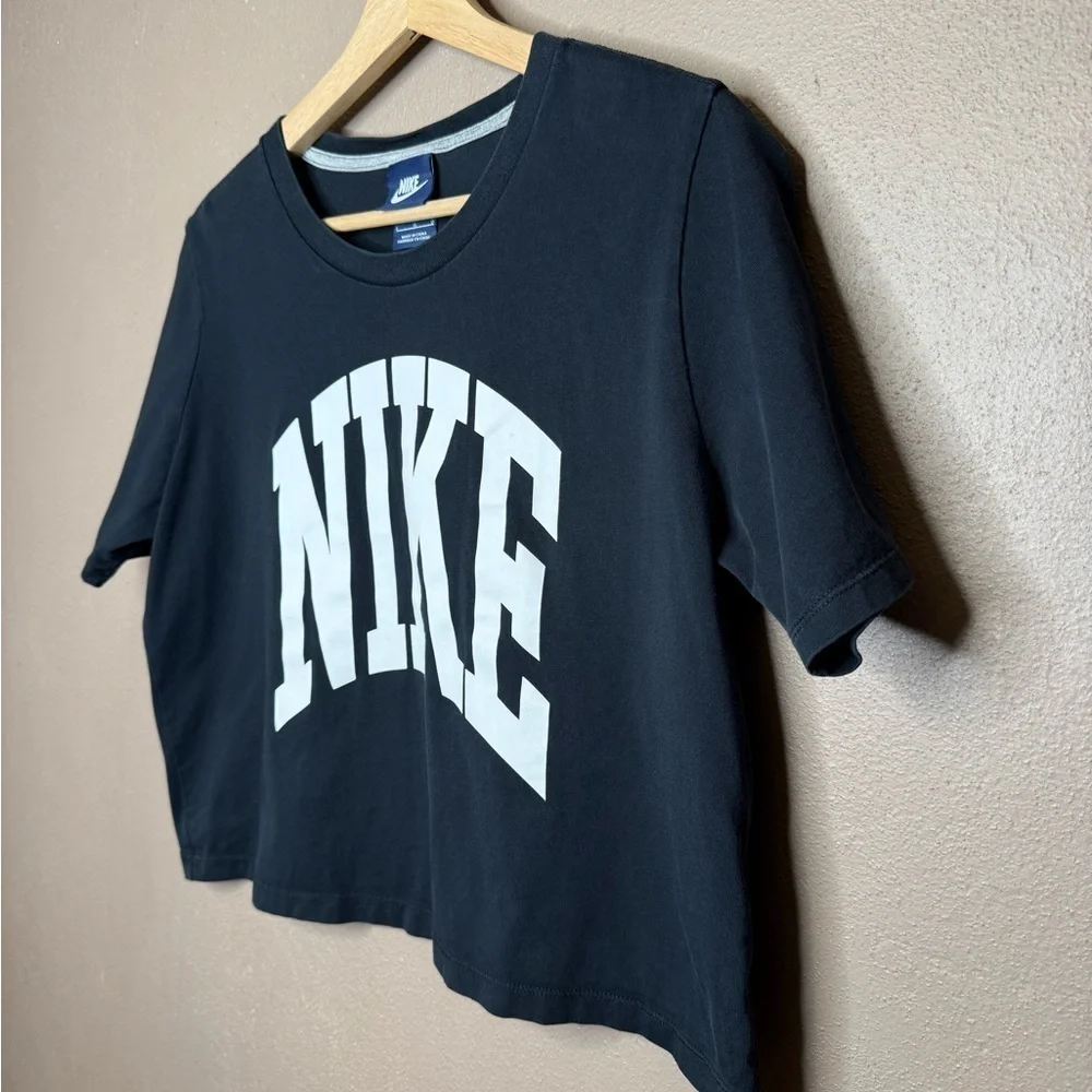 Nike Black Cropped Tee with White Logo Women's Size Large 100% Cotton Activewear